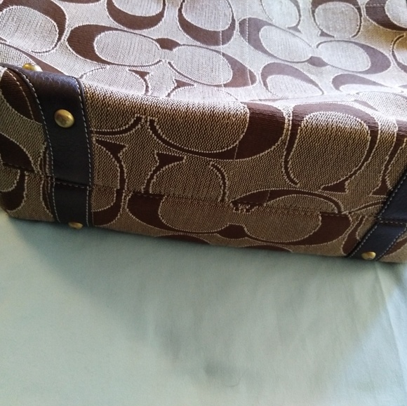 Coach shoulder bag - Picture 4 of 8